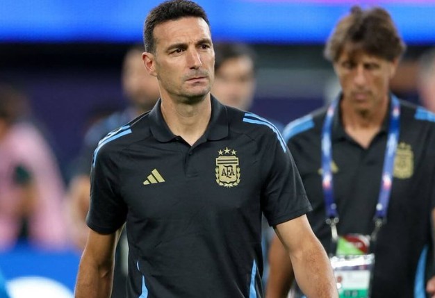  阿根廷足协启动续约程序；斯卡洛尼愿望一致；目标世界杯前尘埃落定。 体育新闻