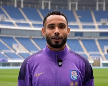  天津津门虎新援谢蒂内展望新征程：跨国征战总需适应，不忘巴西根源。 体育新闻