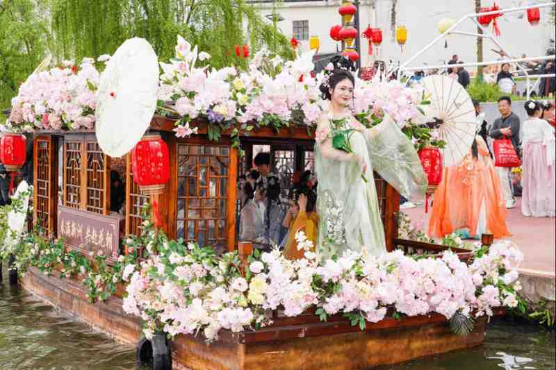  八百年非遗IP炼金术：武汉旧街花朝节的数字化新生 文化旅游