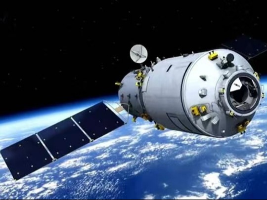 太空光伏产业化迷局:技术路线、成本鸿沟与规模化临界点 IT技术 太空光伏产业化迷局:技术路线、成本鸿沟与规模化临界点 IT技术 太空光伏产业化迷局:技术路线、成本鸿沟与规模化临界点 IT技术