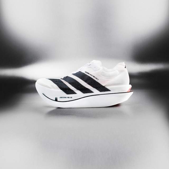  突破极限的那双鞋：我为何为ADIZERO ADIOS PRO EVO 3心动 体育新闻